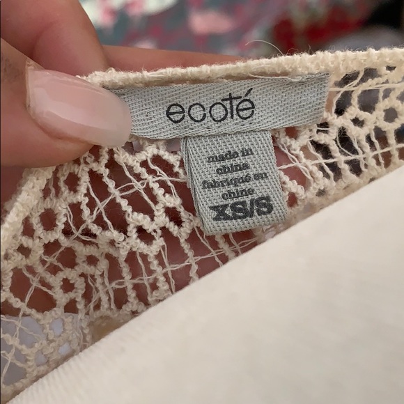 Urban Outfitters Macrame Crochet Style Top XS/S - Picture 5 of 5